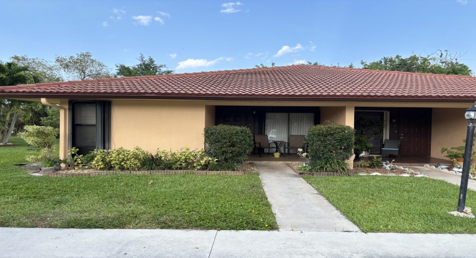 5933 Forest Hill Boulevard Unit 1, West Palm Beach, Florida 33415, 2 Bedrooms Bedrooms, ,2 BathroomsBathrooms,Residential Lease,For Rent,Forest Hill,1,RX-10987374