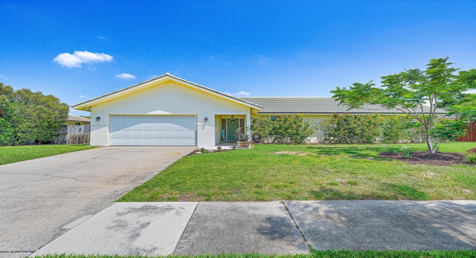 89 Hickory Hill Road, Tequesta, Florida 33469, 3 Bedrooms Bedrooms, ,2 BathroomsBathrooms,Single Family,For Sale,Hickory Hill,RX-10987425