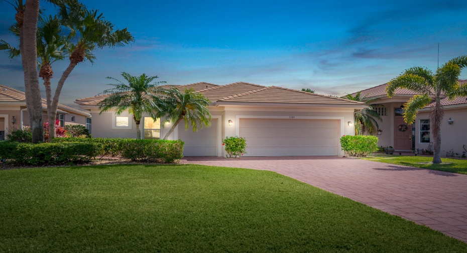 3189 SE Carrick Green Court, Port Saint Lucie, Florida 34952, 3 Bedrooms Bedrooms, ,2 BathroomsBathrooms,Single Family,For Sale,Carrick Green,RX-10987550