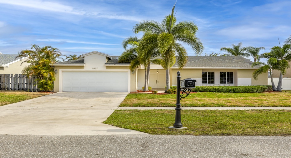 9927 Moss Pond Drive, Boca Raton, Florida 33496, 3 Bedrooms Bedrooms, ,2 BathroomsBathrooms,Single Family,For Sale,Moss Pond Drive,RX-10987994