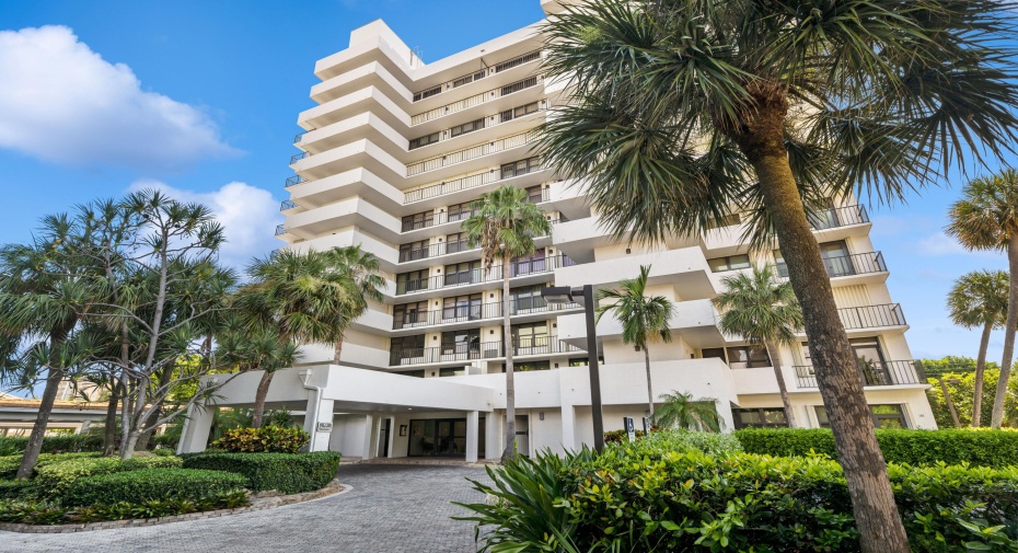 4600 S Ocean Boulevard Unit 1003, Highland Beach, Florida 33487, 2 Bedrooms Bedrooms, ,2 BathroomsBathrooms,Condominium,For Sale,Ocean,10,RX-10988362