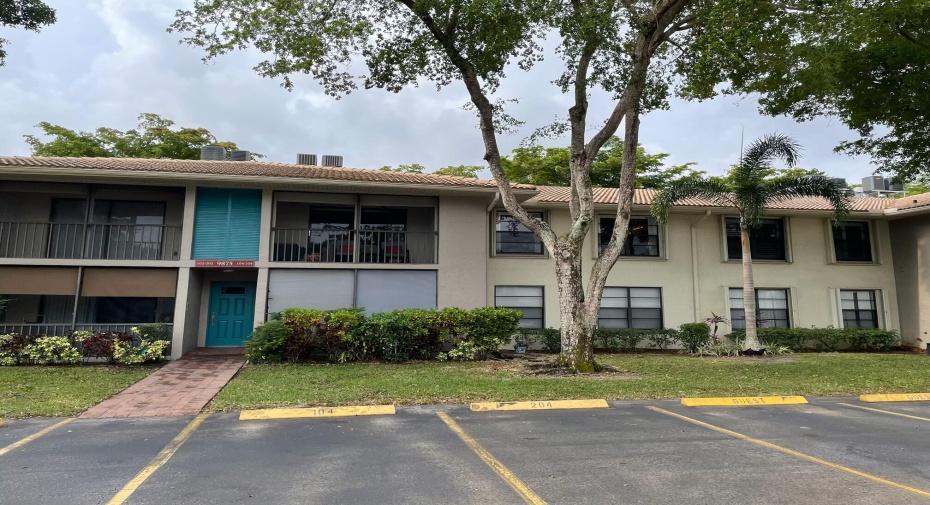 9875 Pineapple Tree Drive Unit 204, Boynton Beach, Florida 33436, 2 Bedrooms Bedrooms, ,2 BathroomsBathrooms,Residential Lease,For Rent,Pineapple Tree,2,RX-10988565