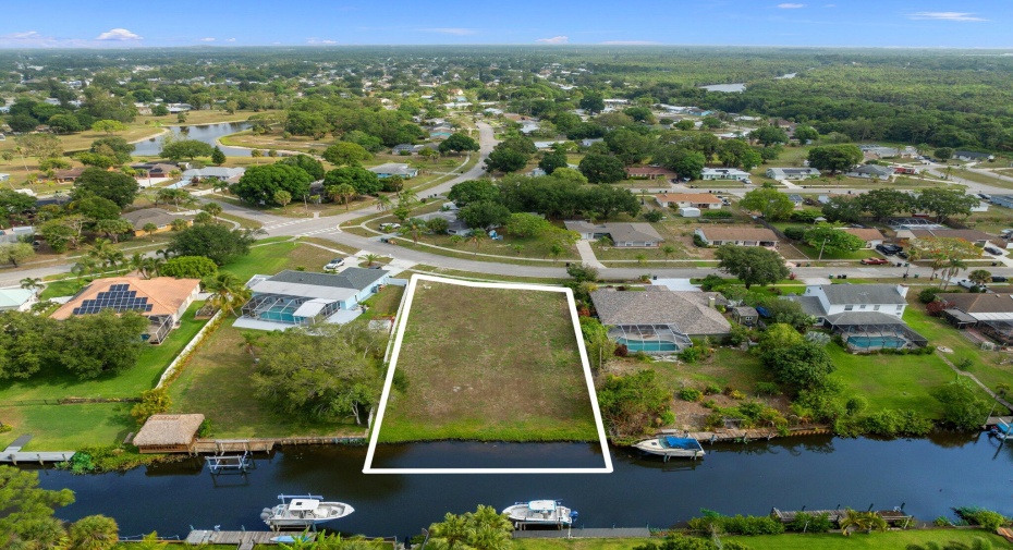 420 NE Cornwall Avenue, Port Saint Lucie, Florida 34983, ,C,For Sale,Cornwall,RX-10988628