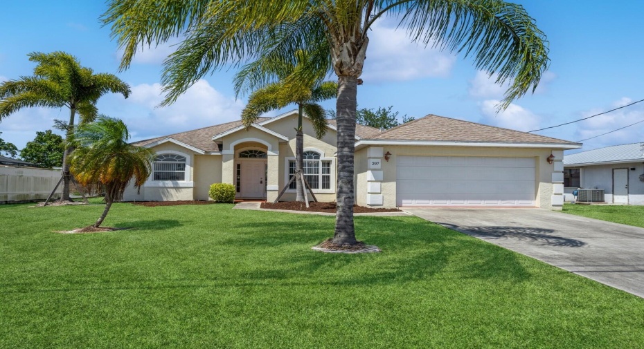 297 SW Whitmore Drive, Port Saint Lucie, Florida 34984, 3 Bedrooms Bedrooms, ,2 BathroomsBathrooms,Single Family,For Sale,Whitmore,RX-10989106