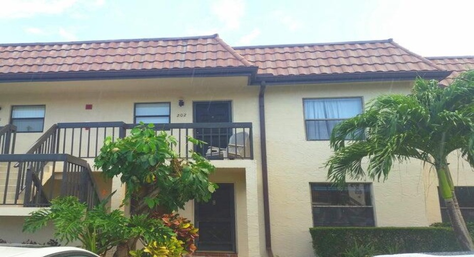 7101 Golf Colony Court Unit 102, Lake Worth, Florida 33467, 2 Bedrooms Bedrooms, ,2 BathroomsBathrooms,Residential Lease,For Rent,Golf Colony,1,RX-10989146