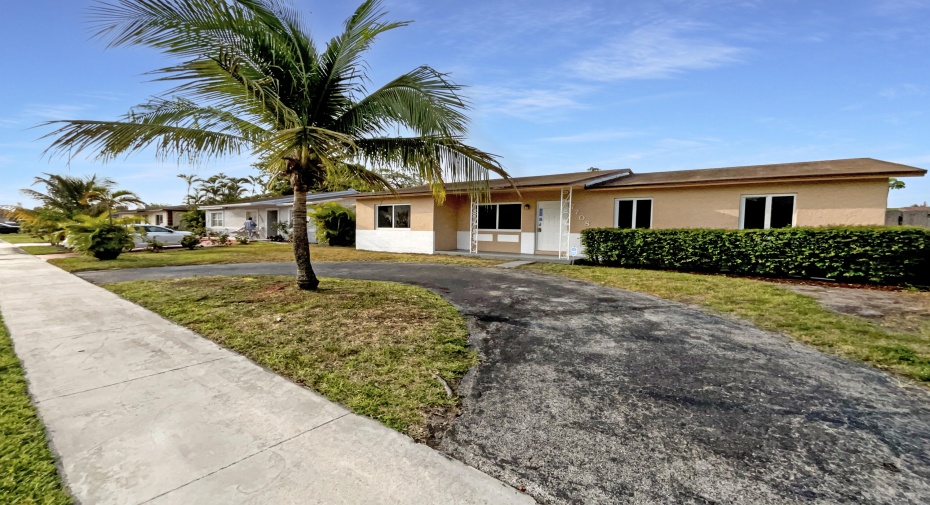 7708 SW 6th Court, North Lauderdale, Florida 33068, 3 Bedrooms Bedrooms, ,2 BathroomsBathrooms,Single Family,For Sale,6th,1,RX-10989166
