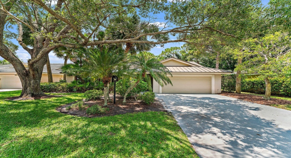 5793 Lonewood Court, Jupiter, Florida 33458, 3 Bedrooms Bedrooms, ,2 BathroomsBathrooms,Single Family,For Sale,Lonewood,RX-10989218