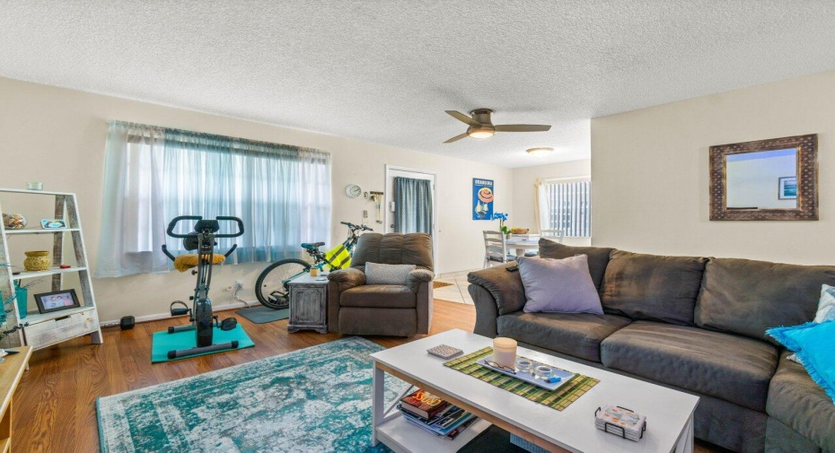 813 Normandy Q Trail Unit 813 Q, Delray Beach, Florida 33484, 2 Bedrooms Bedrooms, ,2 BathroomsBathrooms,Residential Lease,For Rent,Normandy Q,2,RX-10989466