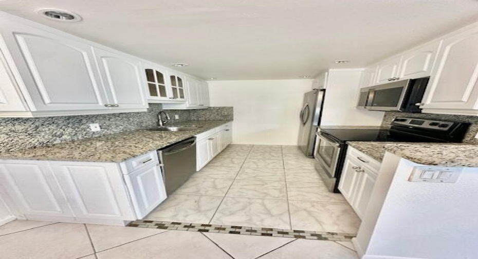 3045 Exeter C, Boca Raton, Florida 33434, 2 Bedrooms Bedrooms, ,1 BathroomBathrooms,Residential Lease,For Rent,Exeter C,3,RX-10989528