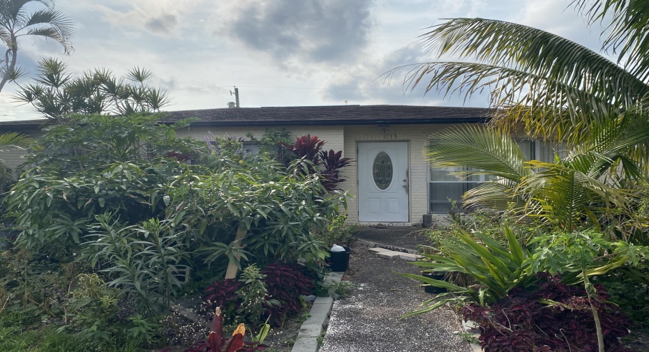1513 Tropical Drive, Lake Worth Beach, Florida 33460, 3 Bedrooms Bedrooms, ,2 BathroomsBathrooms,Single Family,For Sale,Tropical,RX-10970575