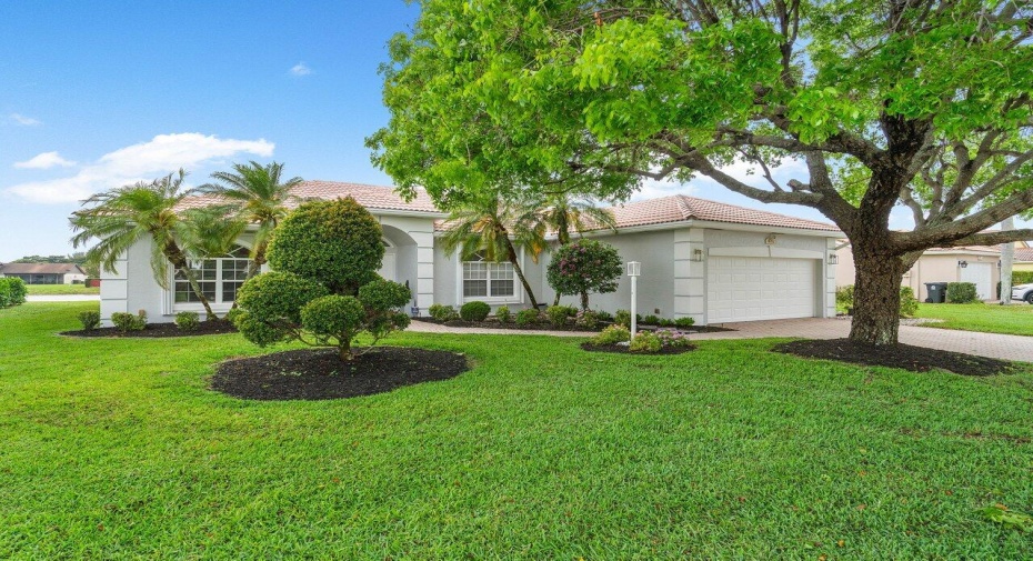 8712 Grassy Isle Trail, Lake Worth, Florida 33467, 3 Bedrooms Bedrooms, ,2 BathroomsBathrooms,Single Family,For Sale,Grassy Isle,RX-10989829