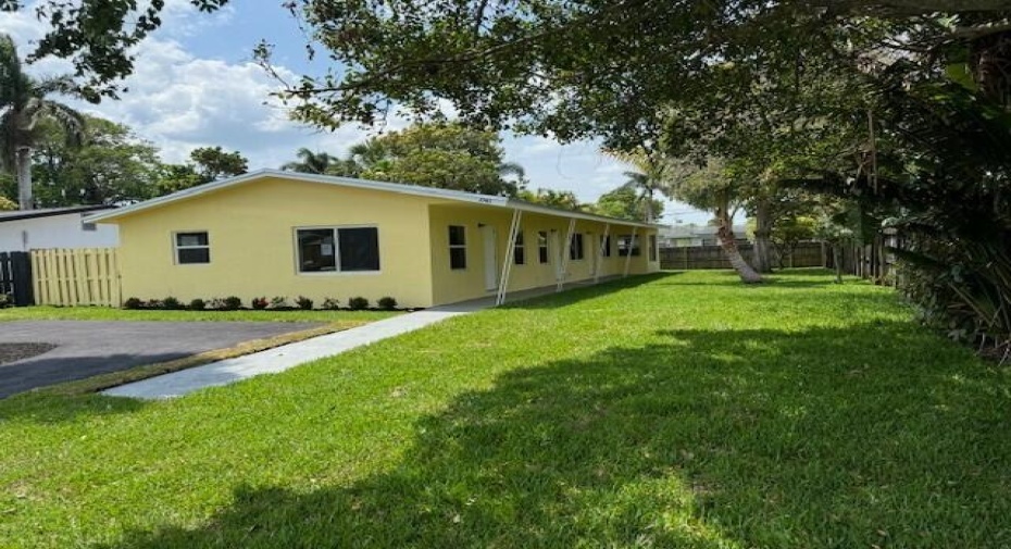 1040 SW 30th Street Unit 1-3, Fort Lauderdale, Florida 33315, ,Residential Income,For Sale,30th,RX-10990047