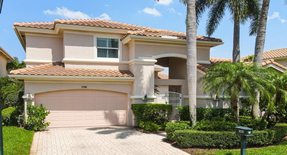 1131 Grand Cay Drive, Palm Beach Gardens, Florida 33418, 5 Bedrooms Bedrooms, ,5 BathroomsBathrooms,Single Family,For Sale,Grand Cay,RX-10990323