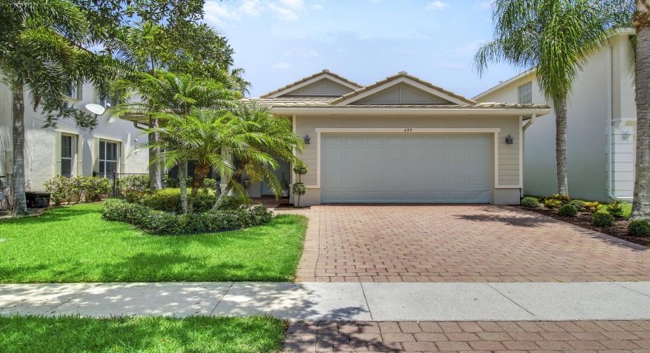 699 Belle Grove Lane, Royal Palm Beach, Florida 33411, 3 Bedrooms Bedrooms, ,2 BathroomsBathrooms,Residential Lease,For Rent,Belle Grove,1,RX-10990494