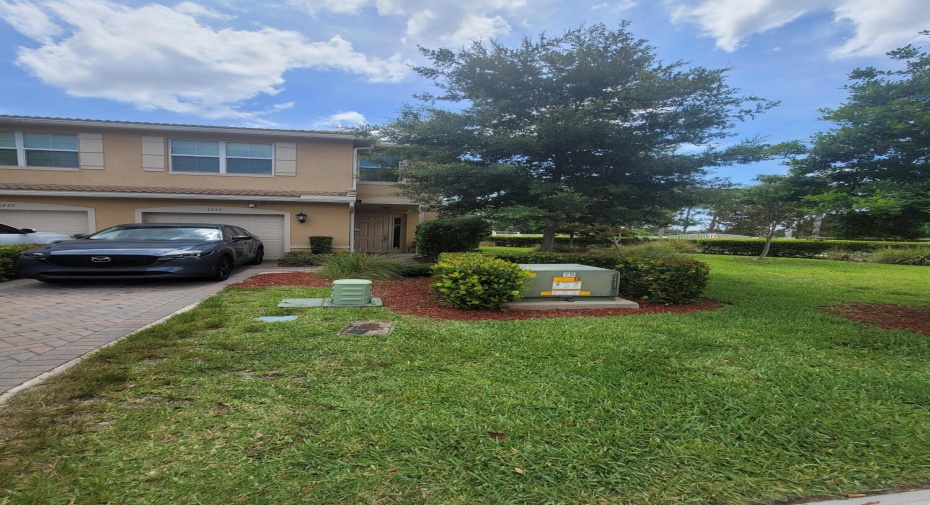 5755 Monterra Club Drive, Lake Worth, Florida 33463, 3 Bedrooms Bedrooms, ,2 BathroomsBathrooms,Residential Lease,For Rent,Monterra Club,RX-10990736