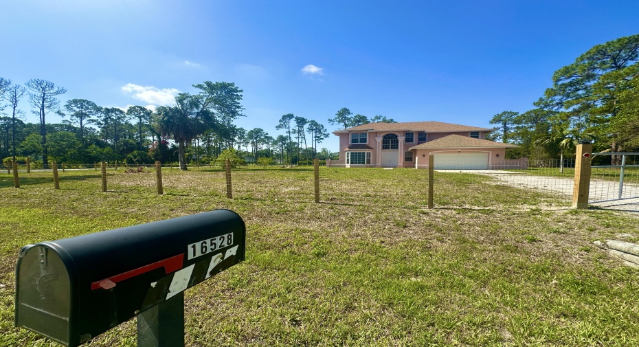 16528 89th Place, Loxahatchee, Florida 33470, 5 Bedrooms Bedrooms, ,3 BathroomsBathrooms,Residential Lease,For Rent,89th,RX-10990767