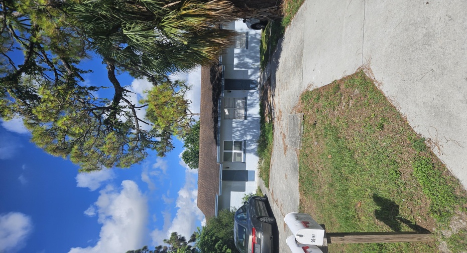 2691 Niagara Avenue, Fort Pierce, Florida 34946, ,Residential Income,For Sale,Niagara,RX-10990805