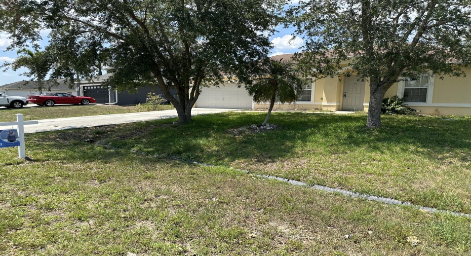 885 SW Sultan Dr Drive, Port Saint Lucie, Florida 34953, 3 Bedrooms Bedrooms, ,2 BathroomsBathrooms,Single Family,For Sale,Sultan Dr,RX-10990870