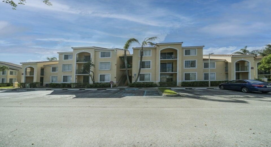 1749 Village Boulevard Unit 205, West Palm Beach, Florida 33409, 2 Bedrooms Bedrooms, ,2 BathroomsBathrooms,Residential Lease,For Rent,Village,2,RX-10990906