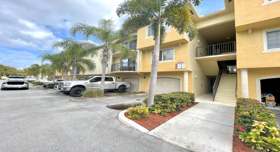 1700 Crestwood Court Unit 1720, Royal Palm Beach, Florida 33411, 2 Bedrooms Bedrooms, ,2 BathroomsBathrooms,Residential Lease,For Rent,Crestwood,3,RX-10991020