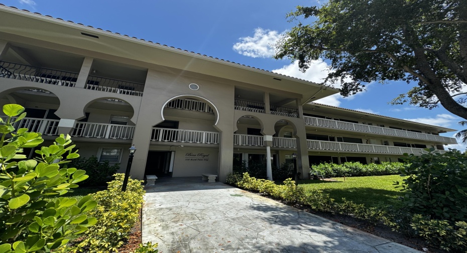 100 Royal Palm Way Unit 1080, Boca Raton, Florida 33432, 2 Bedrooms Bedrooms, ,1 BathroomBathrooms,Condominium,For Sale,Royal Palm,1,RX-10991405
