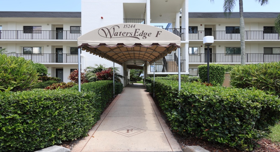 15244 Lakes Of Delray Boulevard Unit 112, Delray Beach, Florida 33484, 2 Bedrooms Bedrooms, ,2 BathroomsBathrooms,Residential Lease,For Rent,Lakes Of Delray,1,RX-10991407