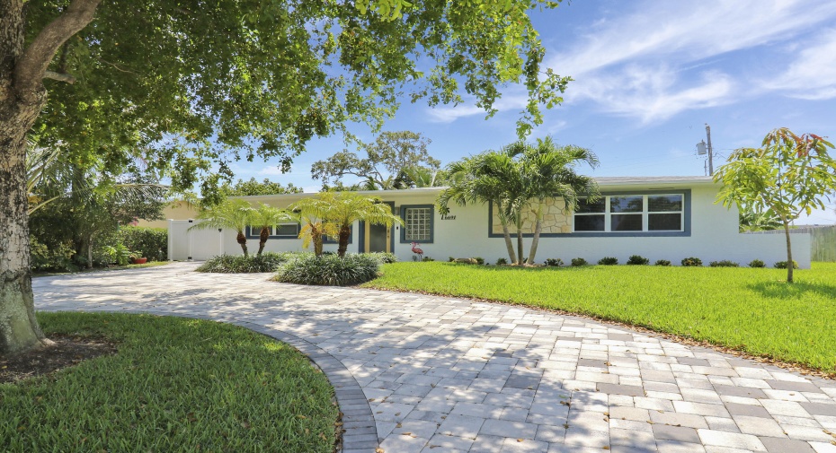 6691 Westview Drive, Lake Worth, Florida 33462, 4 Bedrooms Bedrooms, ,3 BathroomsBathrooms,Single Family,For Sale,Westview,RX-10991958