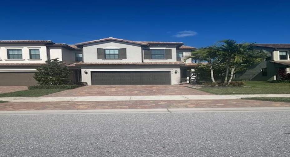8318 Rearing Lane, Lake Worth, Florida 33467, 3 Bedrooms Bedrooms, ,2 BathroomsBathrooms,Townhouse,For Sale,Rearing,1,RX-10992057