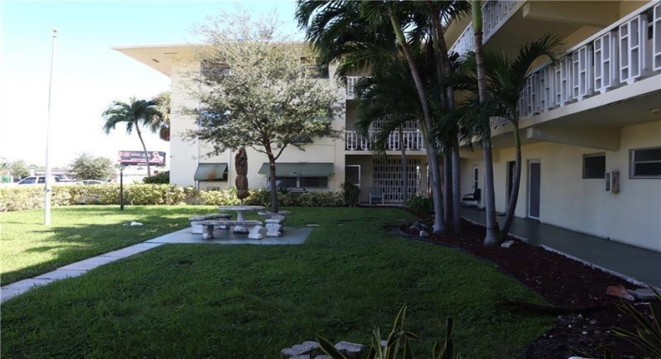 1480 E Sample Road Unit 101, Pompano Beach, Florida 33064, 2 Bedrooms Bedrooms, ,1 BathroomBathrooms,Residential Lease,For Rent,Sample,1,RX-10992602