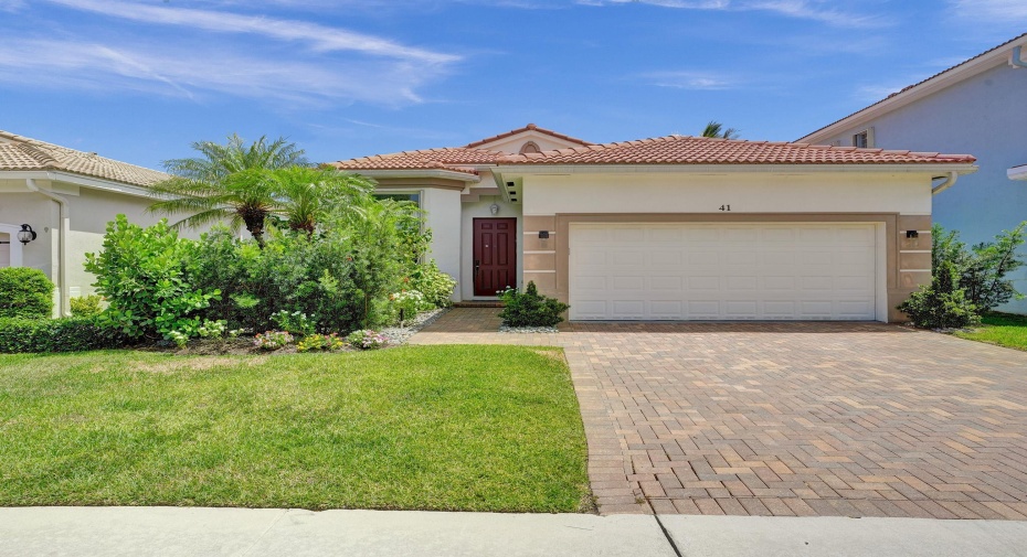 41 Country Lake Circle, Boynton Beach, Florida 33436, 3 Bedrooms Bedrooms, ,2 BathroomsBathrooms,Residential Lease,For Rent,Country Lake,RX-10992609