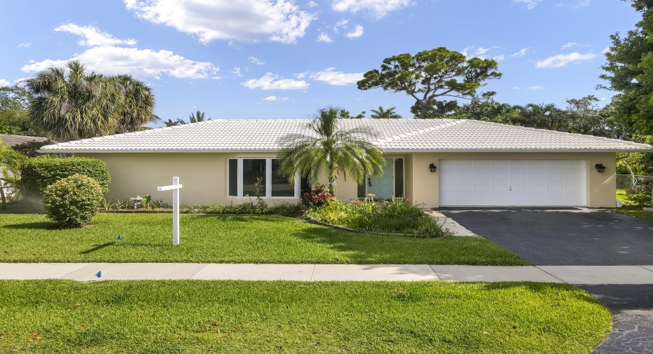990 NW 10th Street, Boca Raton, Florida 33486, 4 Bedrooms Bedrooms, ,2 BathroomsBathrooms,Single Family,For Sale,10th,RX-10992821