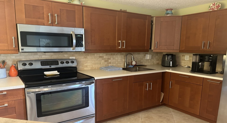 1999 NE Collins Circle Unit 3-100, Jensen Beach, Florida 34957, 1 Bedroom Bedrooms, ,1 BathroomBathrooms,Residential Lease,For Rent,Collins,3100,RX-10992875