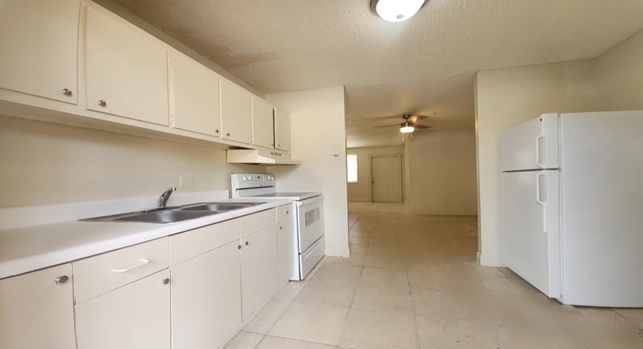 850 E Commercial Boulevard Unit 148f, Oakland Park, Florida 33334, 2 Bedrooms Bedrooms, ,1 BathroomBathrooms,Residential Lease,For Rent,Commercial,148,RX-10992930