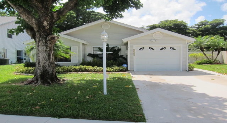 4732 Brook Drive, West Palm Beach, Florida 33417, 3 Bedrooms Bedrooms, ,2 BathroomsBathrooms,Single Family,For Sale,Brook,1,RX-10992948