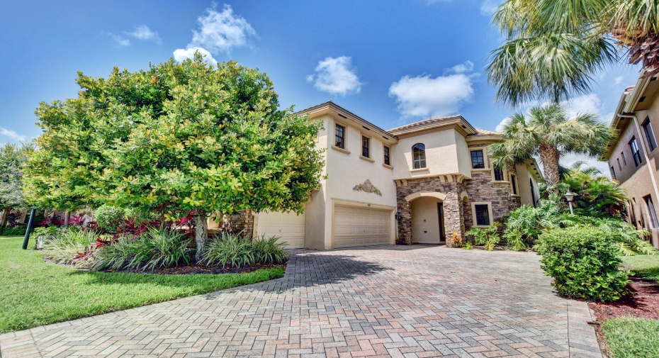 Wellington, Florida 33449, 5 Bedrooms Bedrooms, ,4 BathroomsBathrooms,Residential Lease,For Rent,RX-10993553