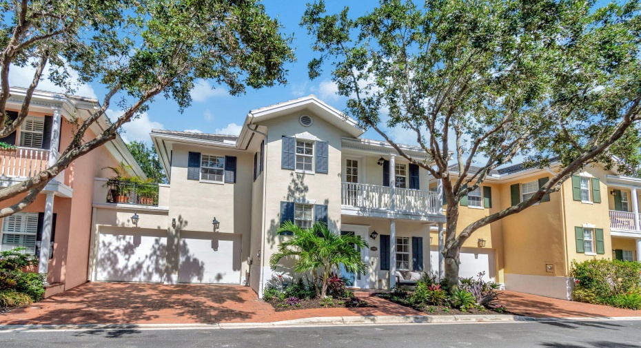 1057 E Heritage Club Circle, Delray Beach, Florida 33483, 3 Bedrooms Bedrooms, ,2 BathroomsBathrooms,Townhouse,For Sale,Heritage Club,RX-10993711