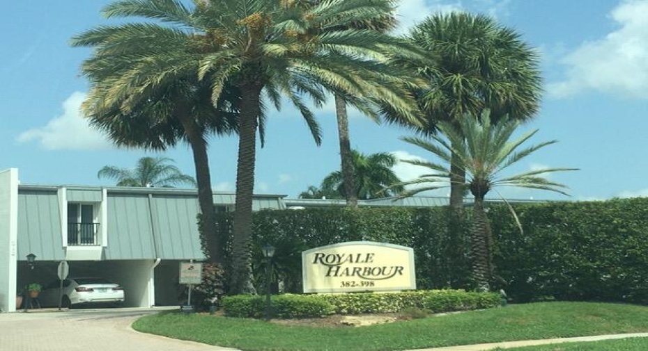 396 Golfview Road Unit B, North Palm Beach, Florida 33408, 3 Bedrooms Bedrooms, ,2 BathroomsBathrooms,Condominium,For Sale,Golfview,1,RX-10993794