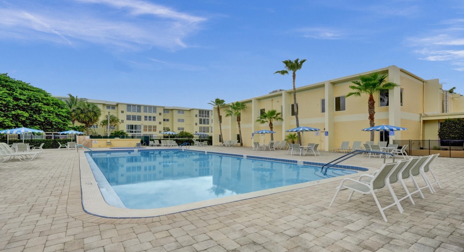 2515 NE 1st Court Unit 216, Boynton Beach, Florida 33435, 1 Bedroom Bedrooms, ,1 BathroomBathrooms,Condominium,For Sale,1st,2,RX-10994173