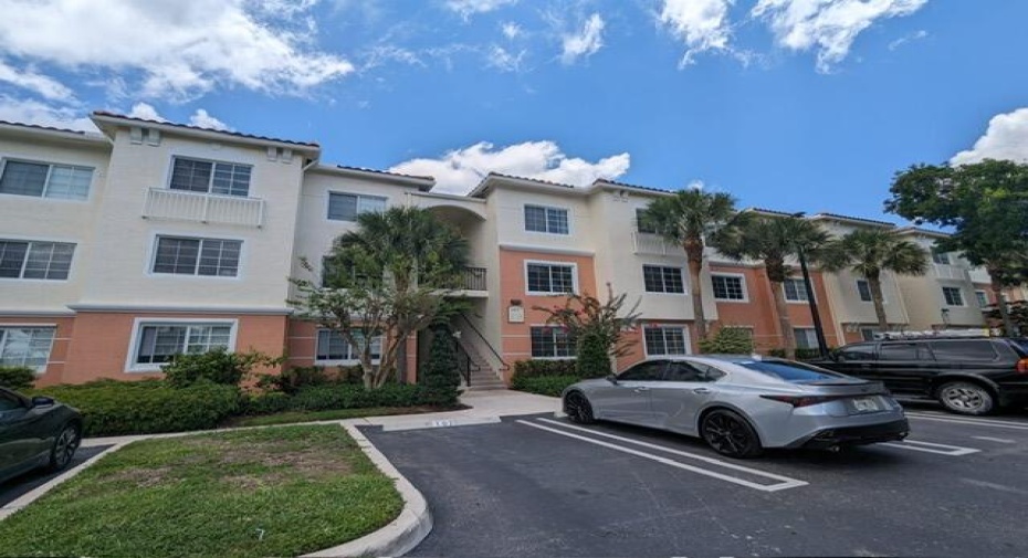 9857 Baywinds Drive Unit 9103, West Palm Beach, Florida 33411, 2 Bedrooms Bedrooms, ,2 BathroomsBathrooms,Residential Lease,For Rent,Baywinds,1,RX-10994285