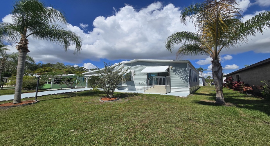 5 SE Kachina Lane, Port Saint Lucie, Florida 34952, 2 Bedrooms Bedrooms, ,2 BathroomsBathrooms,A,For Sale,Kachina,RX-10994313