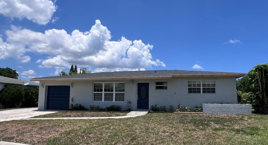 260 W 23rd Street, Riviera Beach, Florida 33404, 3 Bedrooms Bedrooms, ,2 BathroomsBathrooms,Single Family,For Sale,23rd,RX-10994407