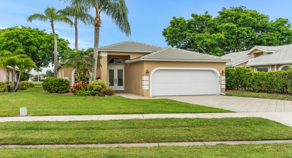 6105 Beaconwood Road, Lake Worth, Florida 33467, 3 Bedrooms Bedrooms, ,2 BathroomsBathrooms,Single Family,For Sale,Beaconwood,RX-10994603