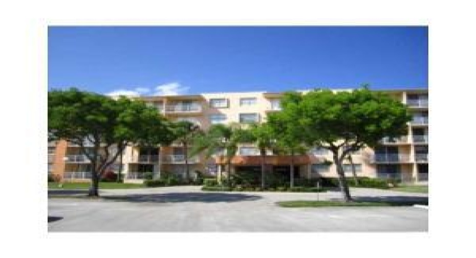 470 Executive Center Drive Unit 3h, West Palm Beach, Florida 33401, 2 Bedrooms Bedrooms, ,2 BathroomsBathrooms,Residential Lease,For Rent,Executive Center,3,RX-10994676