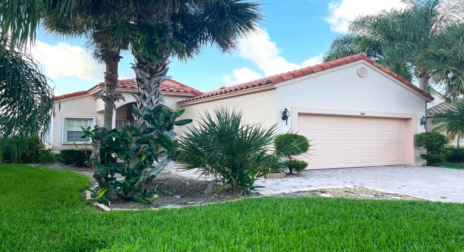 340 NW Breezy Point Loop, Port Saint Lucie, Florida 34986, 2 Bedrooms Bedrooms, ,2 BathroomsBathrooms,Single Family,For Sale,Breezy Point,RX-10994930