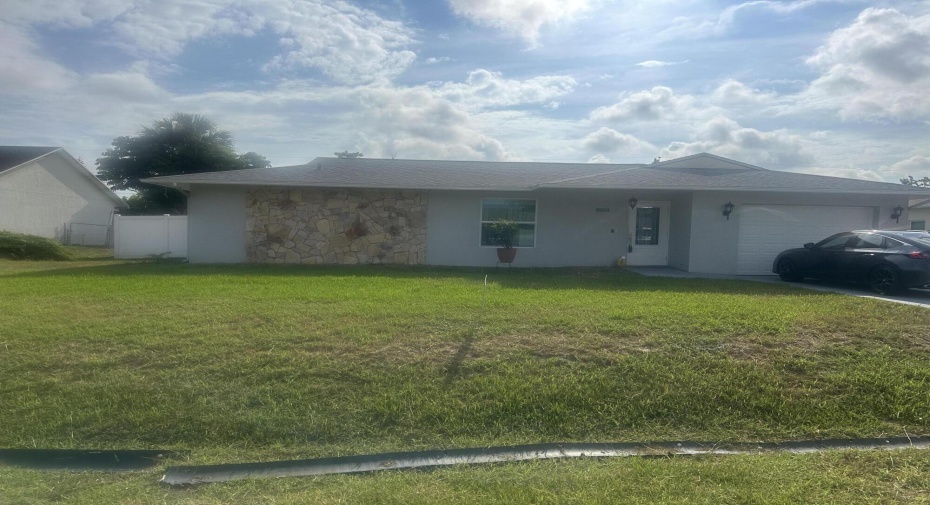 2133 SW Cameo Boulevard, Port Saint Lucie, Florida 34953, 3 Bedrooms Bedrooms, ,2 BathroomsBathrooms,Single Family,For Sale,Cameo,RX-10995005