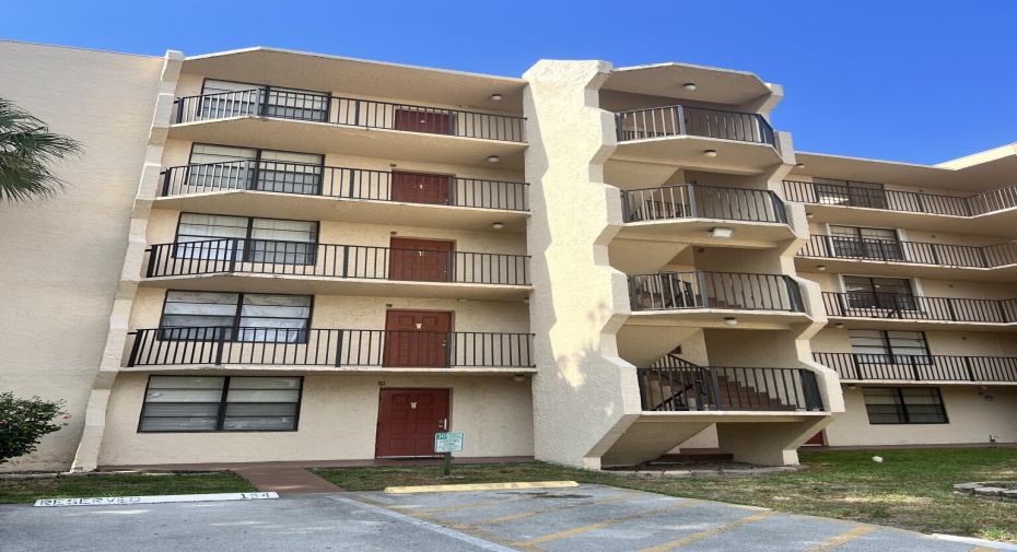 3500 Blue Lake Drive Unit 101, Pompano Beach, Florida 33064, 1 Bedroom Bedrooms, ,1 BathroomBathrooms,Residential Lease,For Rent,Blue Lake,1,RX-10995041