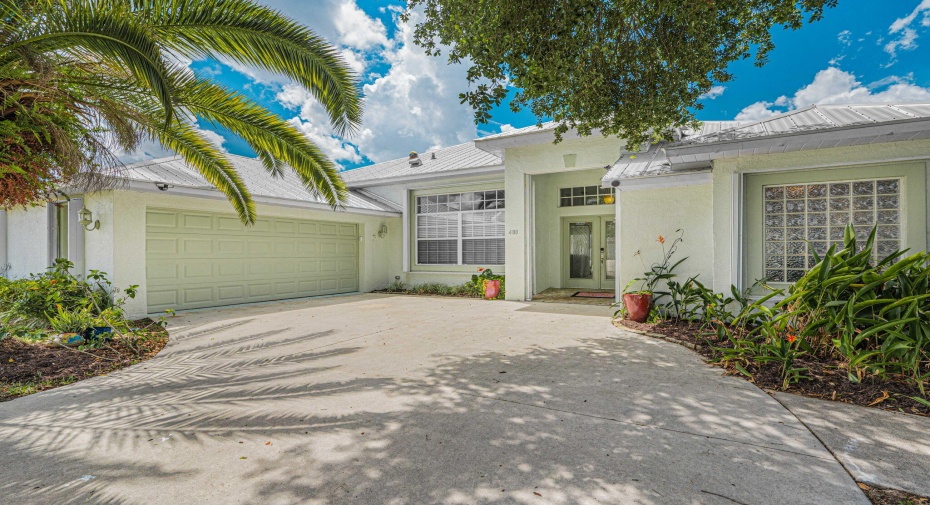 480 SW Holden Terrace, Port Saint Lucie, Florida 34984, 4 Bedrooms Bedrooms, ,2 BathroomsBathrooms,Single Family,For Sale,Holden,RX-10995688