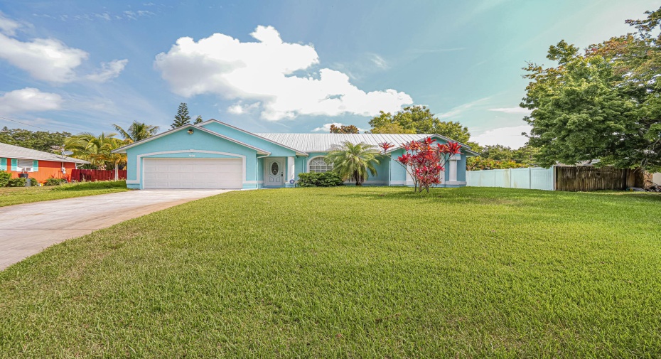 956 19th Place, Vero Beach, Florida 32962, 3 Bedrooms Bedrooms, ,2 BathroomsBathrooms,Single Family,For Sale,19th,RX-10995719