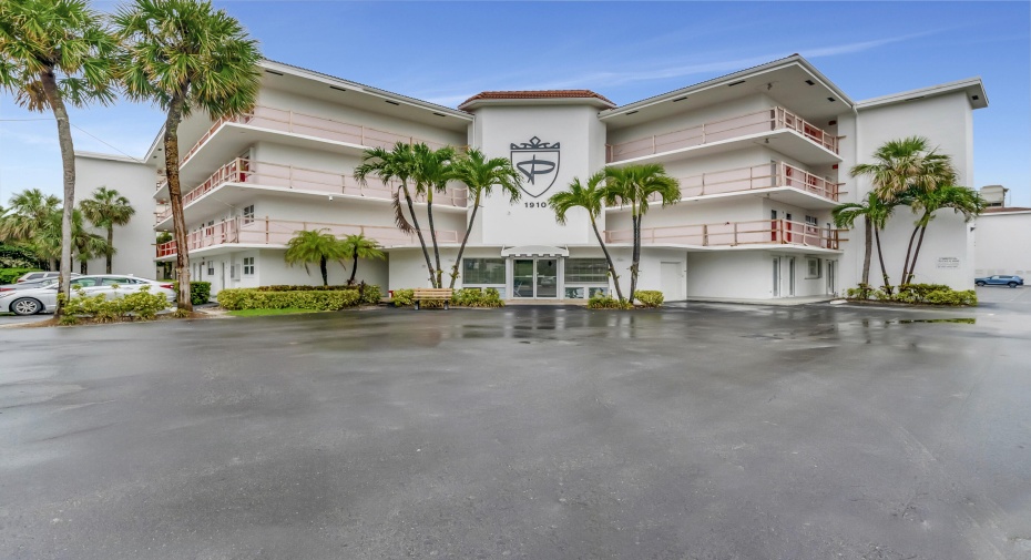 1910 S Ocean Boulevard Unit 416, Delray Beach, Florida 33483, 2 Bedrooms Bedrooms, ,2 BathroomsBathrooms,Residential Lease,For Rent,Ocean,4,RX-10995727