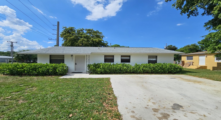 971 42nd Street, West Palm Beach, Florida 33407, 3 Bedrooms Bedrooms, ,2 BathroomsBathrooms,Single Family,For Sale,42nd,RX-10995833